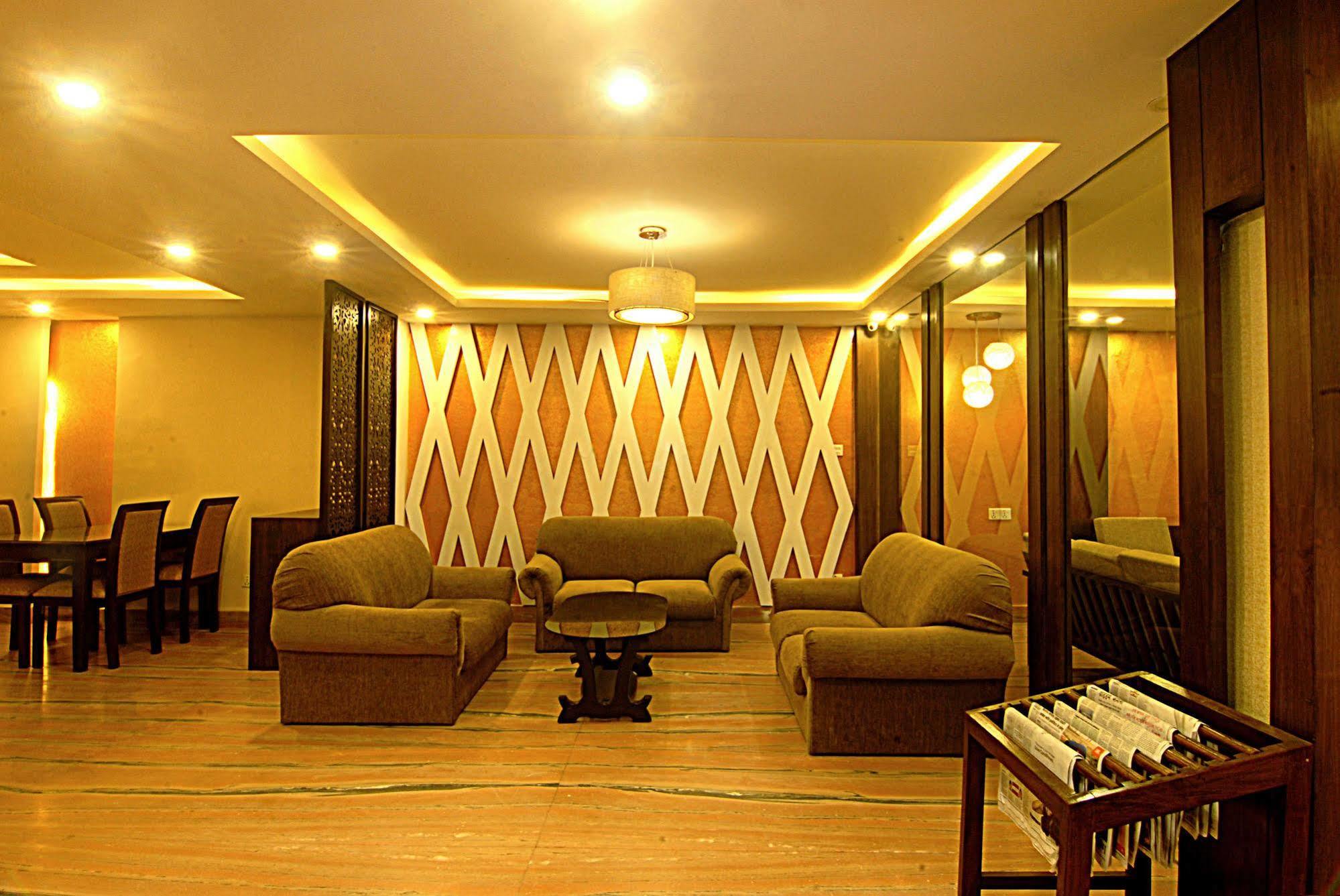 Kathmandu Grand Hotel Luaran gambar
